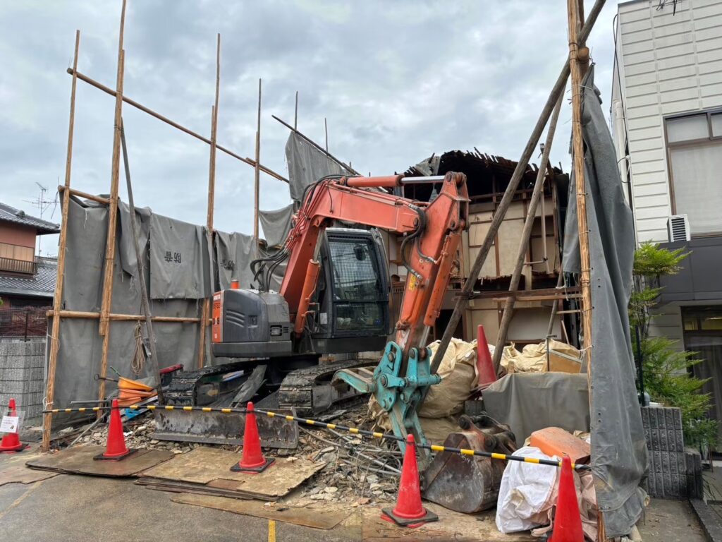 解体工事：大阪府高槻市