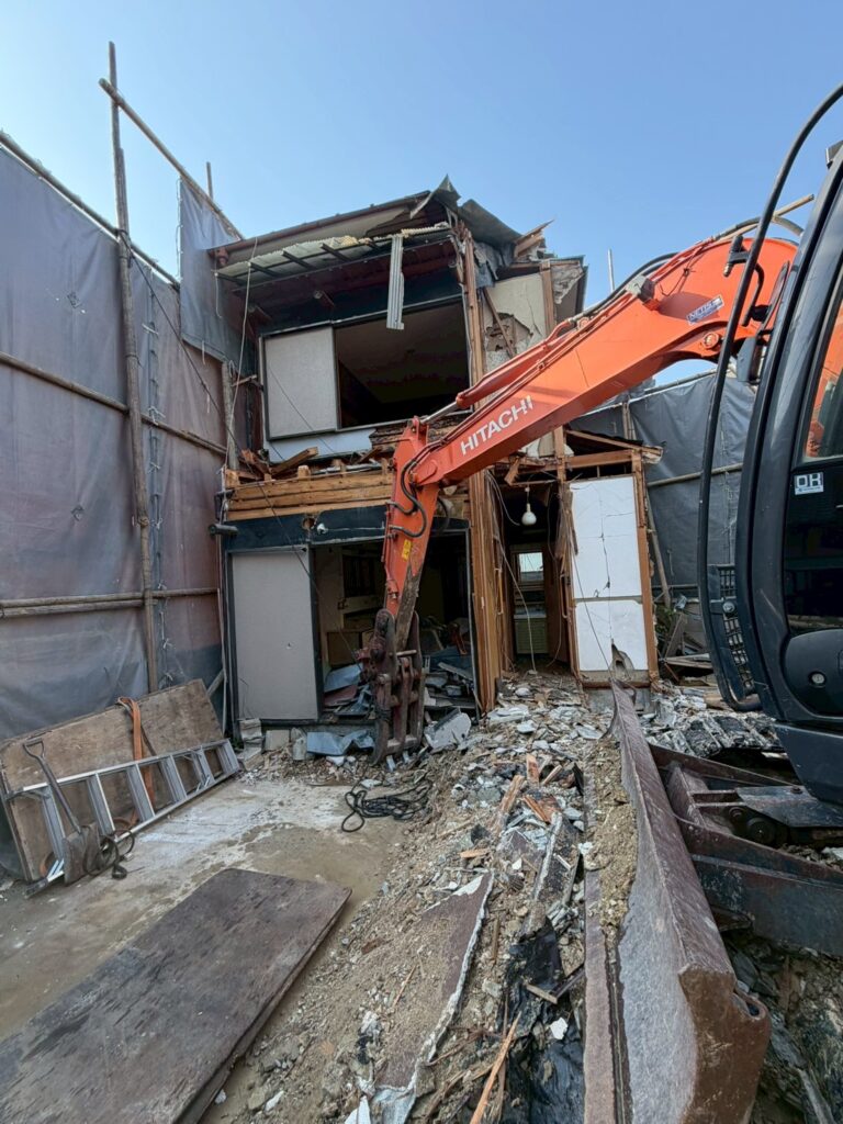 解体工事：大阪府寝屋川市